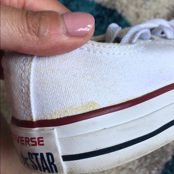 White low converse - Picture 3 of 5